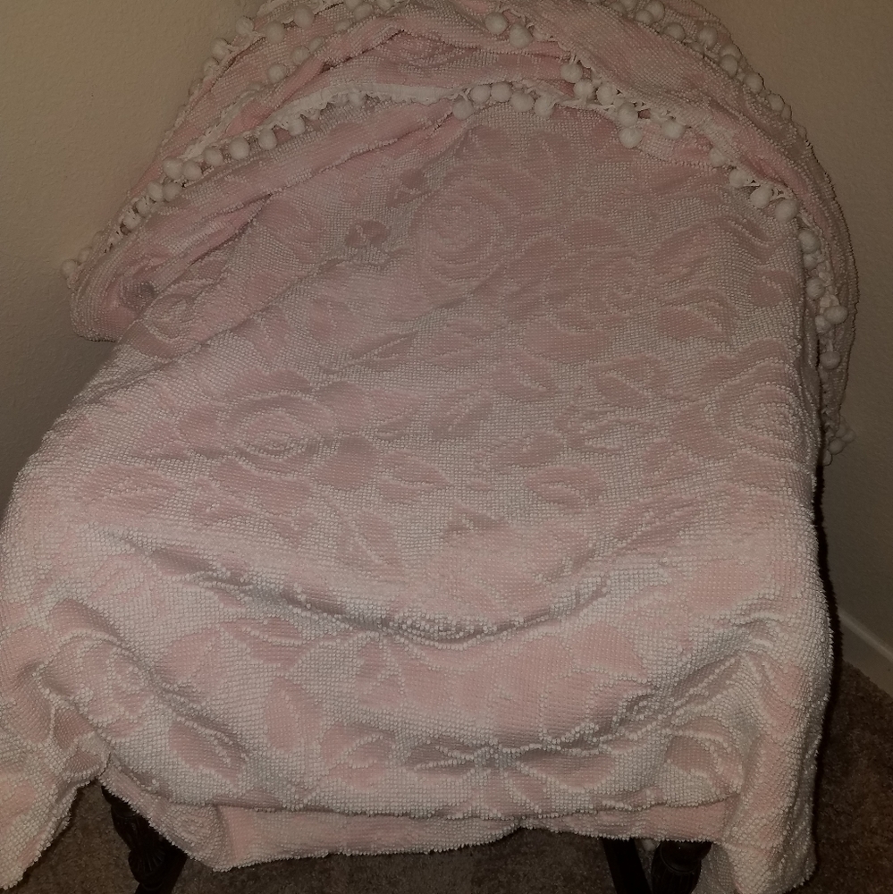 Rare Whisper pink Fieldcrest hobnail bedspread